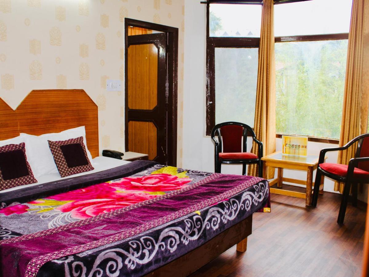 The Solitaire Express Manali  Exterior photo